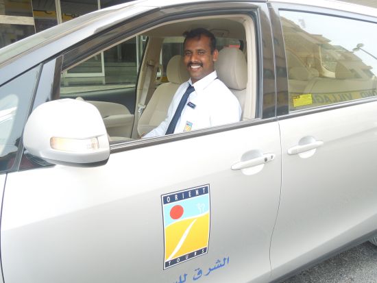 【空港送迎】アブダビ国際空港 ⇔ アブダビまたはドバイ市内 ＜貸切／英語ドライバー＞