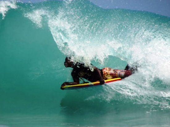 湘南・茅ヶ崎　ボディボード体験スクール 公認インストラクターが親切、丁寧、分かり易くレクチャー＜午前・午後／3時間／茅ヶ崎＞ by SKY SURF YOGA