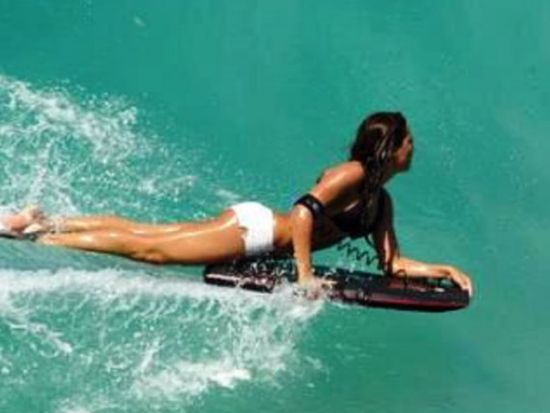 湘南・茅ヶ崎　ボディボード体験スクール 公認インストラクターが親切、丁寧、分かり易くレクチャー＜午前・午後／3時間／茅ヶ崎＞ by SKY SURF YOGA