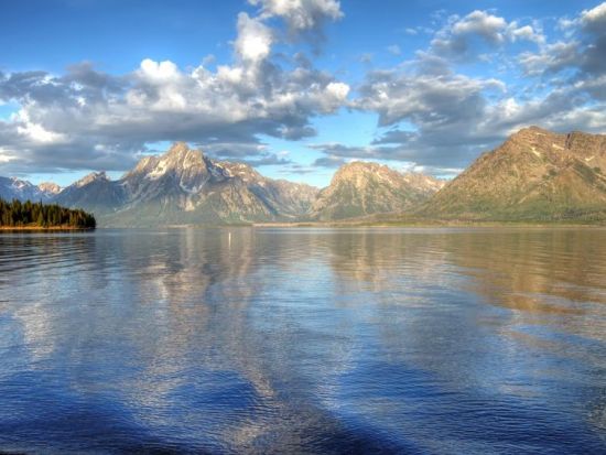 イエローストーン国立公園＆グランドティトン国立公園　2泊3日観光ツアー ＜5～10月／日本語ドライバーガイド／ソルトレイクシティ発＞