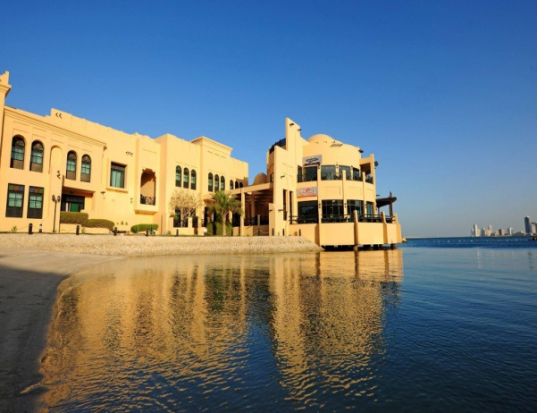 1泊2日バーレーン！ノボテル・アル・ダナ・リゾートまたはウィンダム ガーデン マナマ滞在パッケージ＜プライベート空港往復送迎付き＞