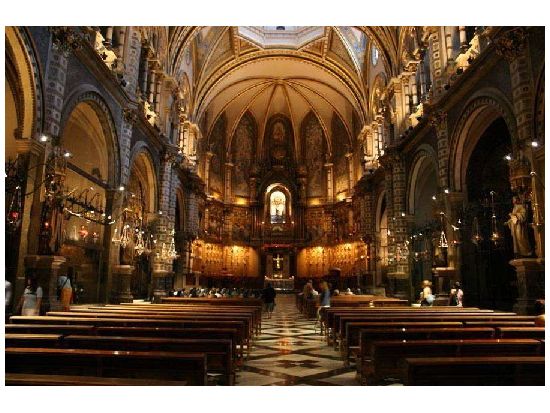 モンセラット 1日観光ツアー　修道院入場＆少年聖歌隊コーラス鑑賞プランあり ＜登山列車利用／英語／バルセロナ発＞