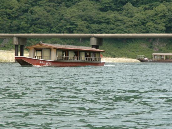 四万十屋形船と四万十のめぐみを満喫ツアー＜貸切／選べる出発時間／高知市内・龍馬空港発＞
