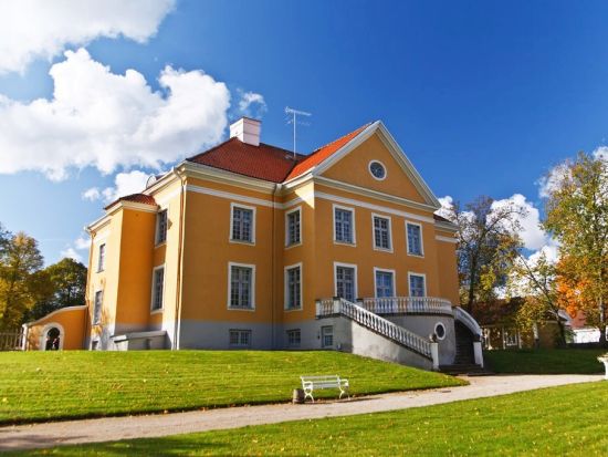 ラヘマー国立公園 1日観光プライベートツアー　パルムセ荘園＋サガディ荘園＋ヤガラ滝＋ヴィルの湿原＜貸切／英語／昼食付／タリン発＞