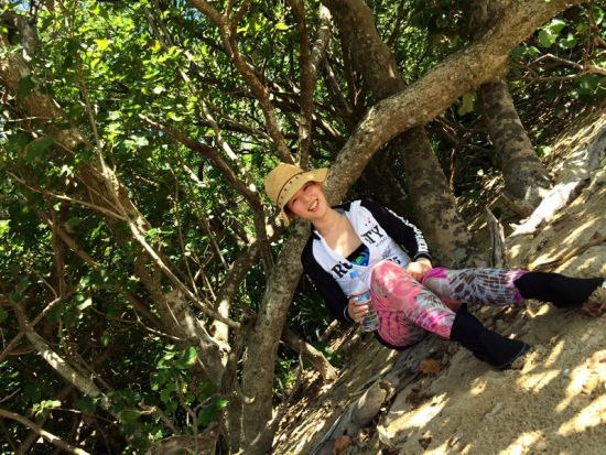 SUP体験　美しい海やマングローブの川を水面散歩　初心者歓迎！＜1グループ貸切／市街地ホテル送迎付／石垣島＞by にじいろのさかな