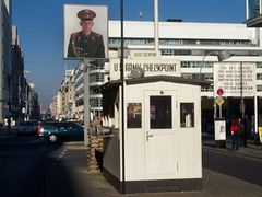 berlin_wall_cold_war_bike_tour2