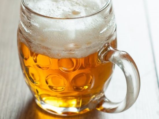 プラハの居酒屋「ホスポダ」巡り＆夕暮れ鑑賞＜ビール・おつまみ付き／日本語／プラハ発＞