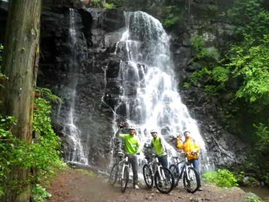 マウンテンバイク（MTB）体験　富士山の麓を駆け抜ける＜午前・午後／富士河口湖町＞