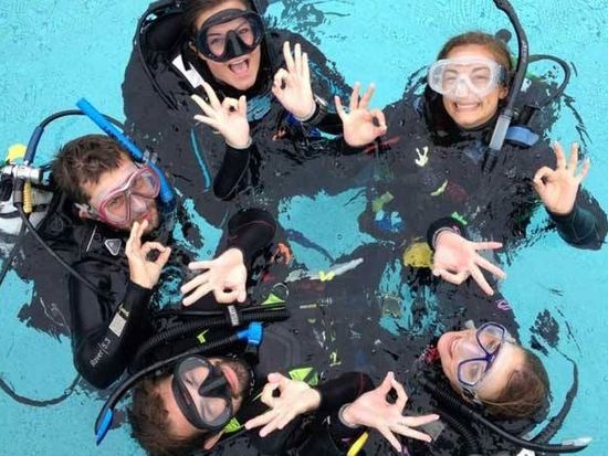 great barrier reef scuba diving