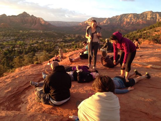 セドナ市内観光＋エアポートメサ＋ホーリークロス 半日観光ツアー＜日本語ガイド＞