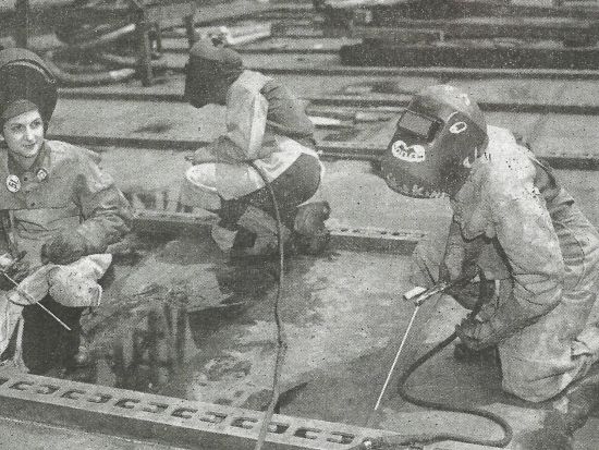 ブルックリン海軍工廠見学ツアー　第二次世界大戦の歴史に迫る＜2時間／英語ガイド＞