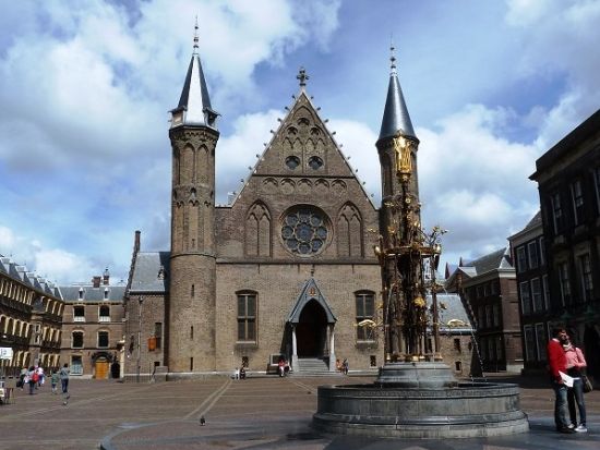 マウリッツハイス美術館＆デン・ハーグ 半日観光ツアー＜日本語ガイド／アムステルダム発またはデン・ハーグ発＞