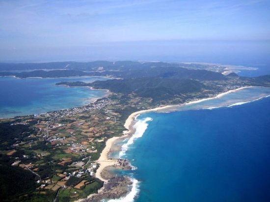 ＼元 航空自衛隊の整備士 山田インストラクターがご案内！／パラグライダー体験　約15分の空中散歩＜北部発（笠利町など）＞ by Happysky 