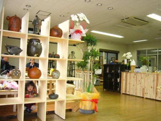 陶芸体験 常滑焼のお店で土と触れあい作品づくり[咲茶楽 光きゅうす/常滑市] 