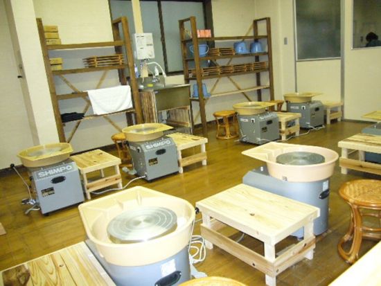 陶芸体験 常滑焼のお店で土と触れあい作品づくり[咲茶楽 光きゅうす/常滑市] 