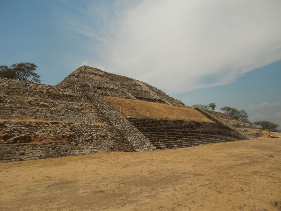 3つの世界文化遺産を制覇！ソチカルコ遺跡＆クエルナバカのカテドラル＆メキシコ国立自治大学の壁画 1日観光ツアー＜混載／日本語ガイド／往復送迎／メキシコシティ発＞