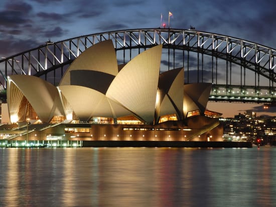オペラ オーストラリア シドニー オペラハウス チケット予約 世界遺産で本格オペラを鑑賞 シドニーの観光 オプショナルツアー専門 Veltra ベルトラ