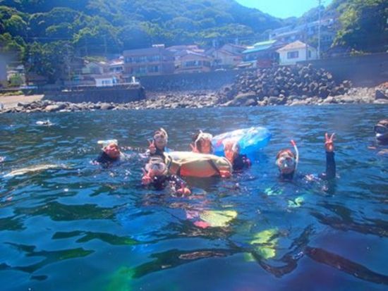 シュノーケリングツアー　北川専門のダイブショップが水中の楽しみ方をガイド！3歳から参加OK＜伊豆北川（ほっかわ）駅から送迎可／東伊豆町＞by ダイブ グリーン