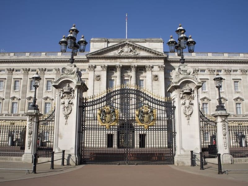 バッキンガム宮殿 | ロンドン 旅行の観光・オプショナルツアー予約 VELTRA（ベルトラ）