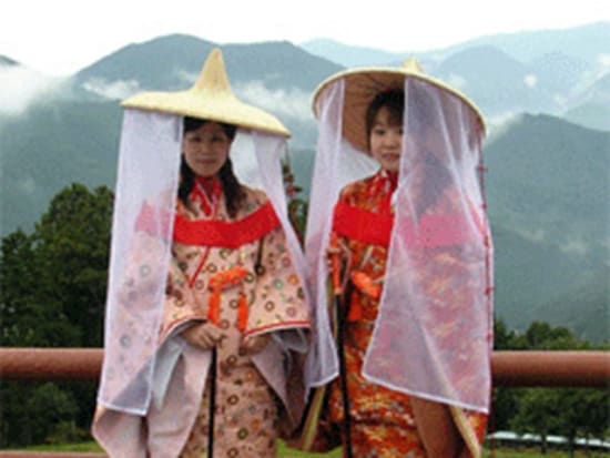 Heian Era Pilgrim Costume Dressing And Rental On The Kumano Kodo Road Tours Activities Fun Things To Do In Wakayama Japan Veltra