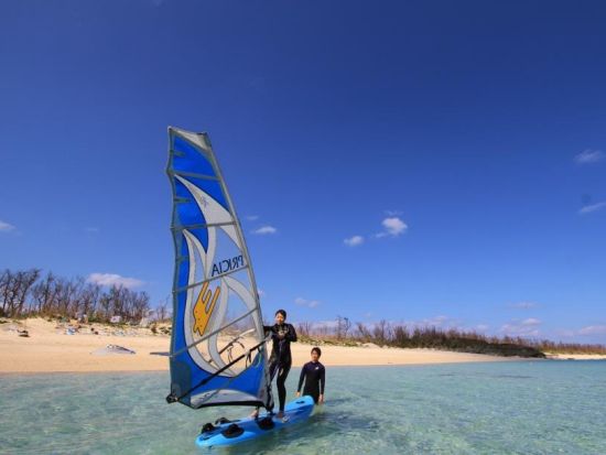 ウィンドサーフィン体験 初心者～経験者までレベルに合わせて丁寧指導！ご家族OK・13歳から体験可！＜終日／逗子＞ by クラブマリーンブルー