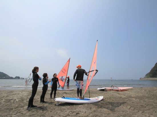 ウィンドサーフィン体験 初心者～経験者までレベルに合わせて丁寧指導！ご家族OK・13歳から体験可！＜終日／逗子＞ by クラブマリーンブルー