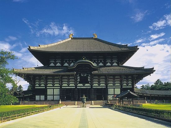 東大寺（大仏殿正面）