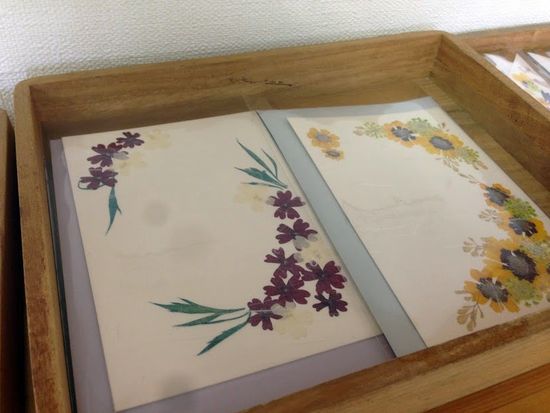 押し花を使った小物作り体験 四季を感じるキーホルダー コースターなどの小物づくり 小学生から参加可 30分 1時間 たくみの里 おしばなの家 みなかみ 水上 みなかみ 猿ヶ京 法師の観光 遊び 体験 レジャー専門予約サイト Veltra ベルトラ 押し花を使った小物作り体験 四季を感じるキーホルダー コースターなどの小物づくり 小学生から参加可 30分 1時間 たくみの里 おしばなの家 みなかみ 水上 みなかみ 猿ヶ京 法師の観光 遊び 体験 レジャー専門予約サイト Veltra ベルトラ