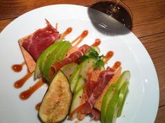 WT-DINNER-1
