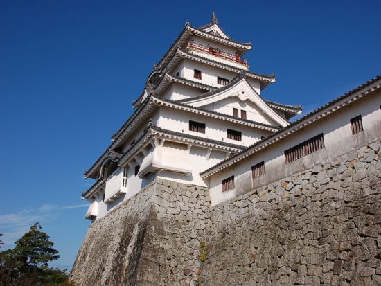 嬉野温泉駅発／武雄市内着貸切観光タクシー　呼子＆唐津コース　唐津城＋宝当神社（高島）＋七ツ釜遊覧＋波戸岬観光 ＜約9時間＞ by 温泉タクシー