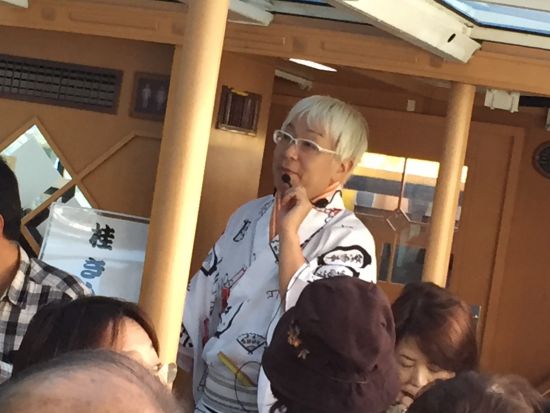 【笑いあふれる！道頓堀も！大阪をぐるっと巡るツアー】落語家と行く！なにわ探検クルーズ  落語家が面白おかしく名所をご案内！ひと味違う船旅へ＜乗合便／大阪市＞