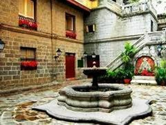 【日本語ガイド付き貸切チャーター】気軽に3時間から利用できる☆専用車＆日本語ガイド手配＜3時間から1時間単位で手配可／1～42名／メトロマニラ内＞