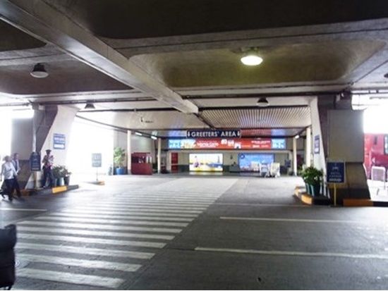 【空港送迎】ニノイ・アキノ国際空港 ⇔ マニラ市内 ＜貸切または乗合／日本語ガイド＞