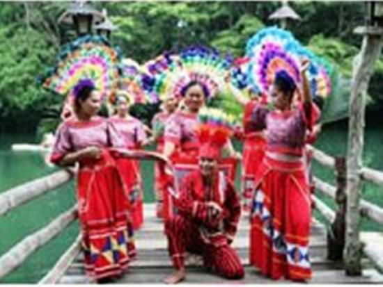 マニラ郊外ツアー　心洗われる避暑地へ！ ヴィラエスクデロツアー＜１日／ホテル送迎付き／日本語ガイド／昼食付き／貸切プラン有＞