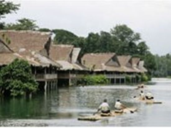 マニラ郊外ツアー　心洗われる避暑地へ！ ヴィラエスクデロツアー＜１日／ホテル送迎付き／日本語ガイド／昼食付き／貸切プラン有＞