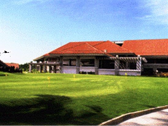 ゴルフ場予約　フィリピンオープン開催の名門☆マウントマララヤット・ゴルフ＆カントリークラブ＜ホテル送迎付き／日本語ガイド同行＞