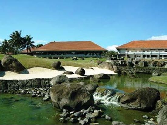 ゴルフ場予約　フィリピンオープン開催の名門☆マウントマララヤット・ゴルフ＆カントリークラブ＜ホテル送迎付き／日本語ガイド同行＞