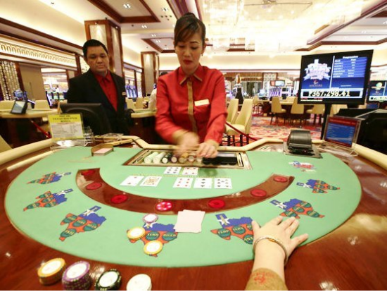 マニラのナイトツアー　フィリピン料理ディナー＆カジノナイト☆4つのカジノから選択可＜ホテル送迎付き／日本語ガイド／夕食付き／貸切プラン有＞