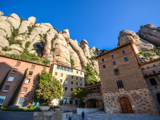 モンセラット　半日観光ツアー ＜貸切／日本語ガイド／バルセロナ発＞by Mybus