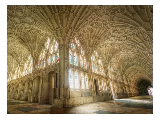 映画『ハリー・ポッター』ロケ地巡り！レイコック＆オックスフォード 1日観光ツアー＜貸切／日本語＞