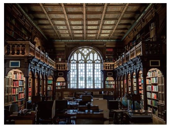 映画『ハリー・ポッター』ロケ地巡り！レイコック＆オックスフォード 1日観光ツアー＜貸切／日本語＞