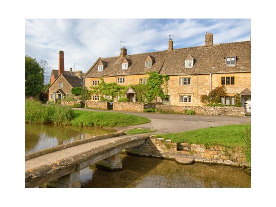 女子旅におすすめ♪コッツウォルズの村 1日観光ツアー　マナーハウスのアフタヌーンティー手配可能＜貸切／日本語／ロンドン発＞