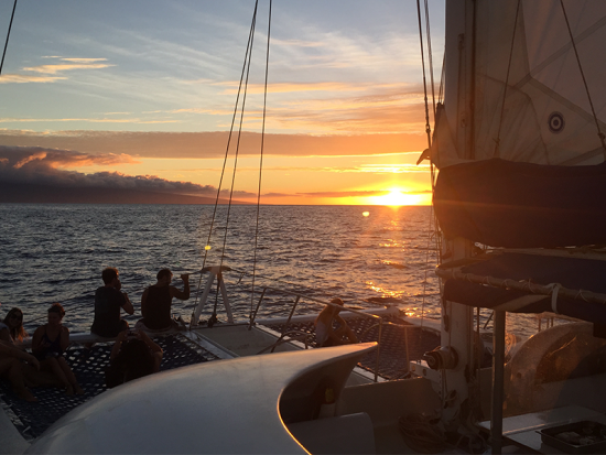 サンセットセーリング　シーマウイⅡ号　生演奏プラン＆貸切プランもご用意＜軽食・飲み放題付き／カアナパリビーチ発＞by シー・マウイ