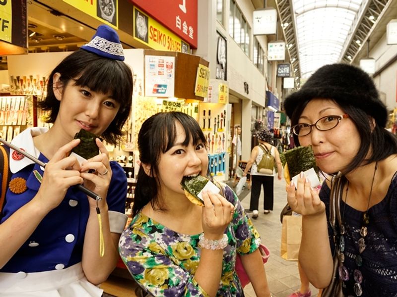 つまみぐいツアー プチプラグルメを楽しもう コースのアレンジも可能 ガイド付 浅草 東京の観光 遊び 体験 レジャー専門予約サイト Veltra ベルトラ つまみぐいツアー プチプラグルメを楽しもう コースのアレンジも可能 ガイド付 浅草 東京の観光 遊び 体験 レジャー専門予約サイト Veltra ベルトラ