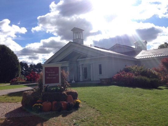 ノーマン・ロックウェル美術館＆ストックブリッジ　1日観光ツアー ＜日本語ガイド＞