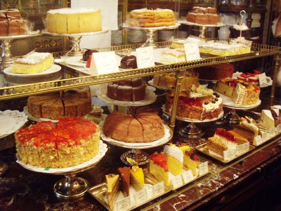 ウィーン在住ガイド厳選　カフェめぐり＆旧市街ウォーキングツアー ＜午前or午後／2時間30分／ティータイム付き／日本語ガイド＞