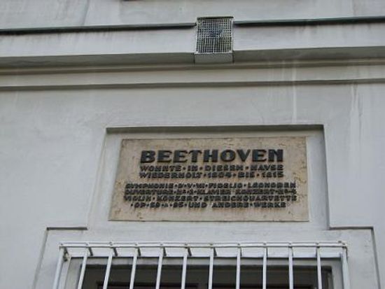 Tr001004200903200221006