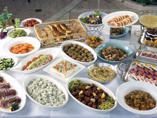 Lunch buffet at Chateraise Gateaux Kingdom