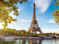 paris-street-stall-37-3