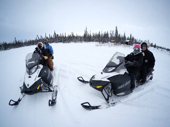 20151117203024_497396_8_Snowmobile_(3)